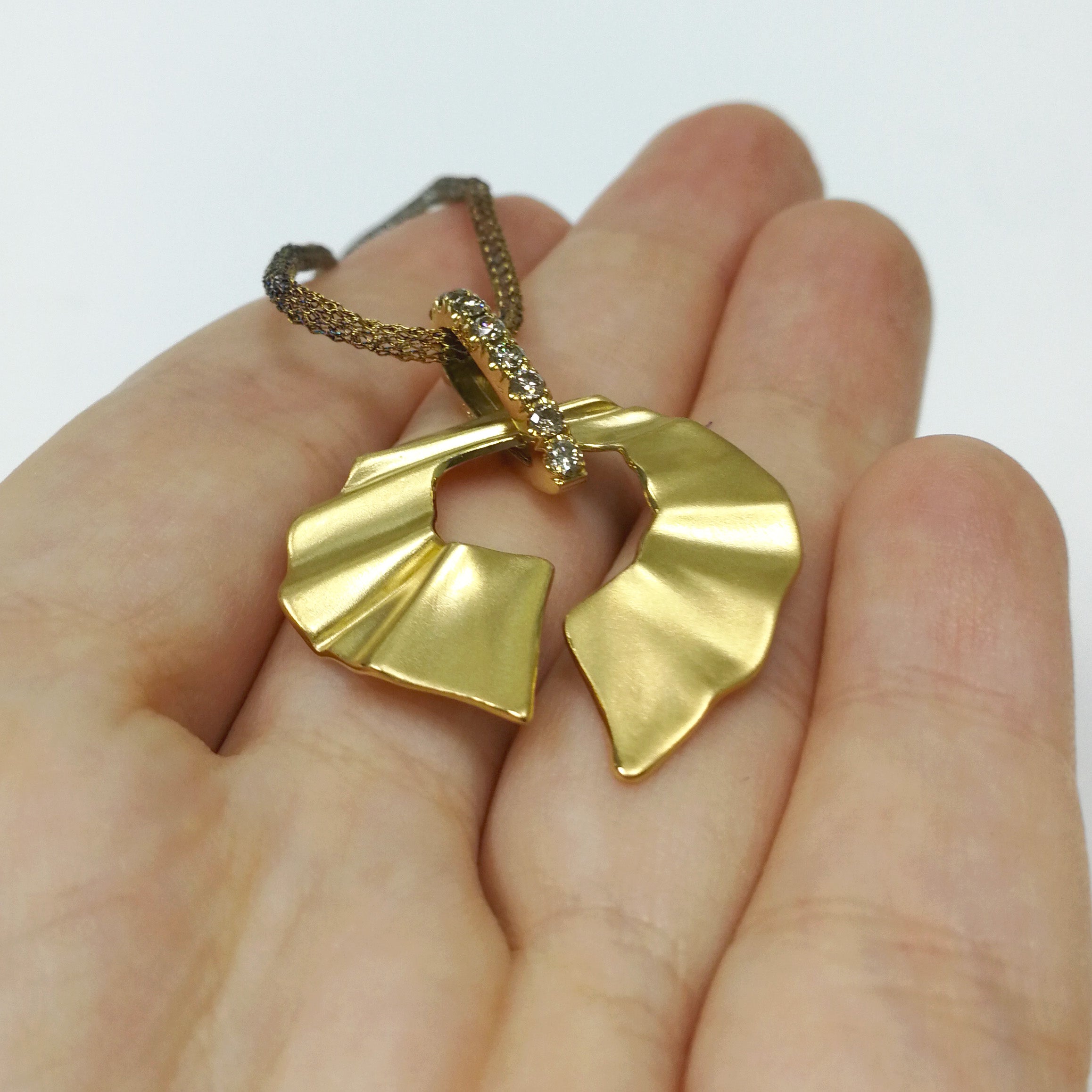 Champagne Diamonds 18K Yellow Gold Pendant, P 0002-0