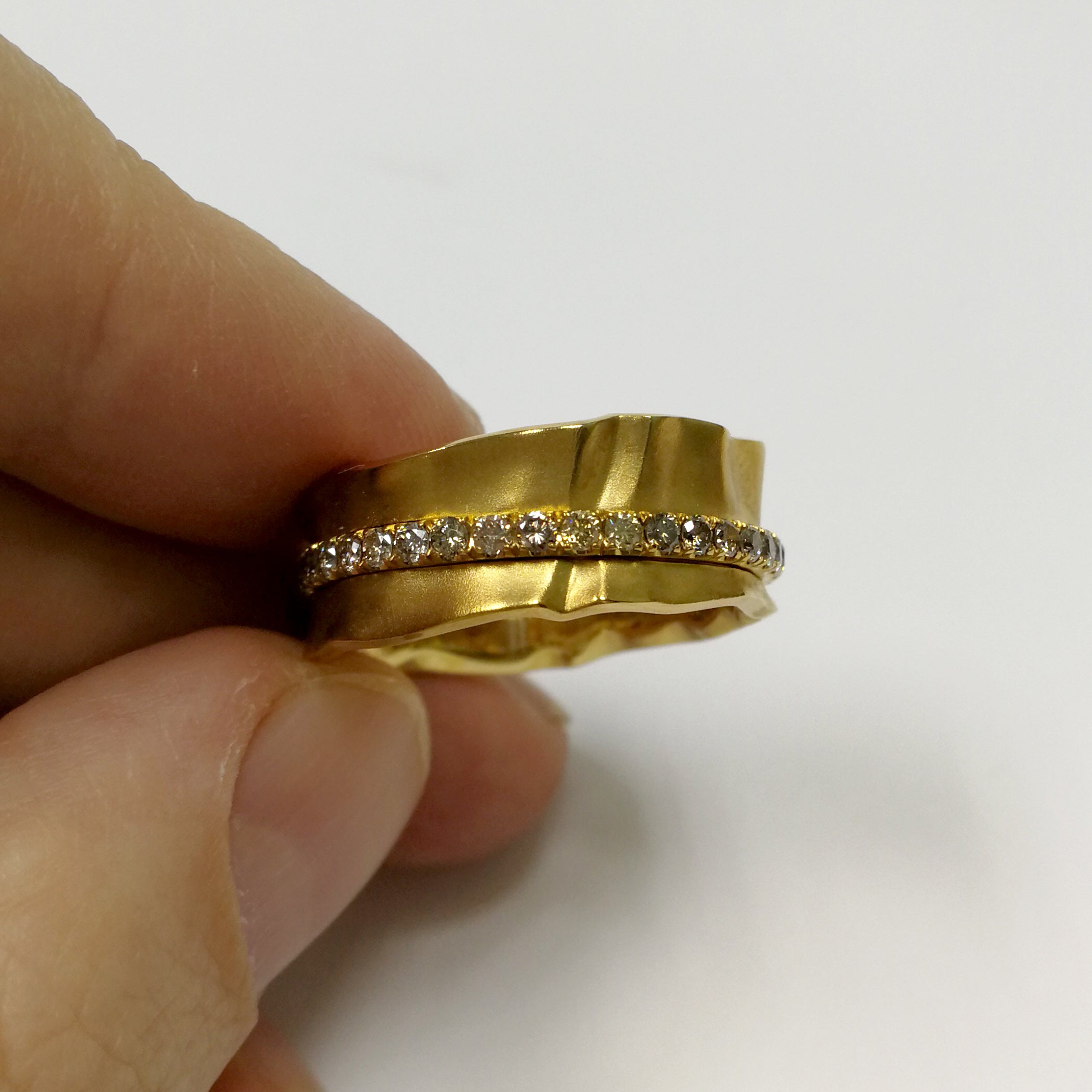 R 0002-0, 18K Yellow Gold, Champagne Diamonds Ring