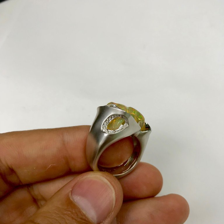 Mexican Fire Opal, Diamonds 18K White Gold Ring, R 0028-0/4