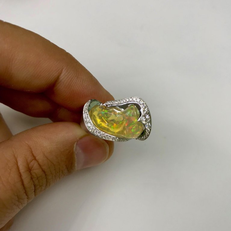Mexican Fire Opal, Diamonds 18K White Gold Ring, R 0028-0/4