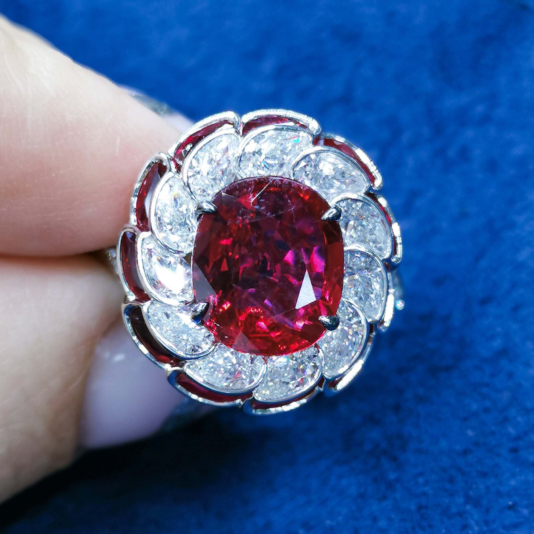 Ruby, Diamonds 18K White Gold Ring, R 0119-0