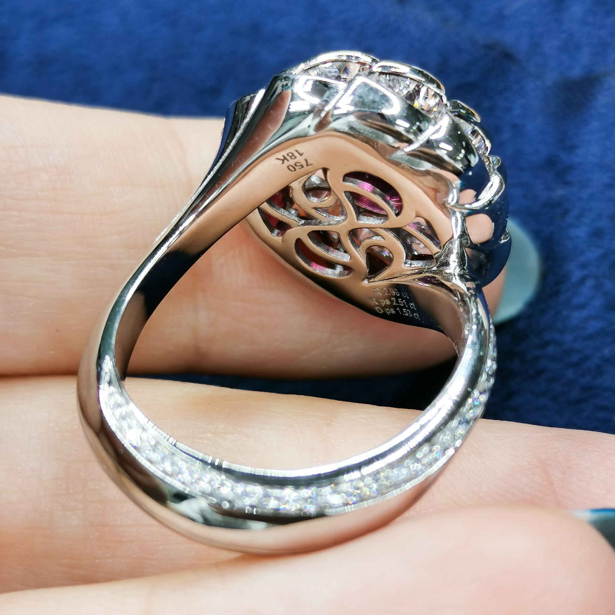 Ruby, Diamonds 18K White Gold Ring, R 0119-0