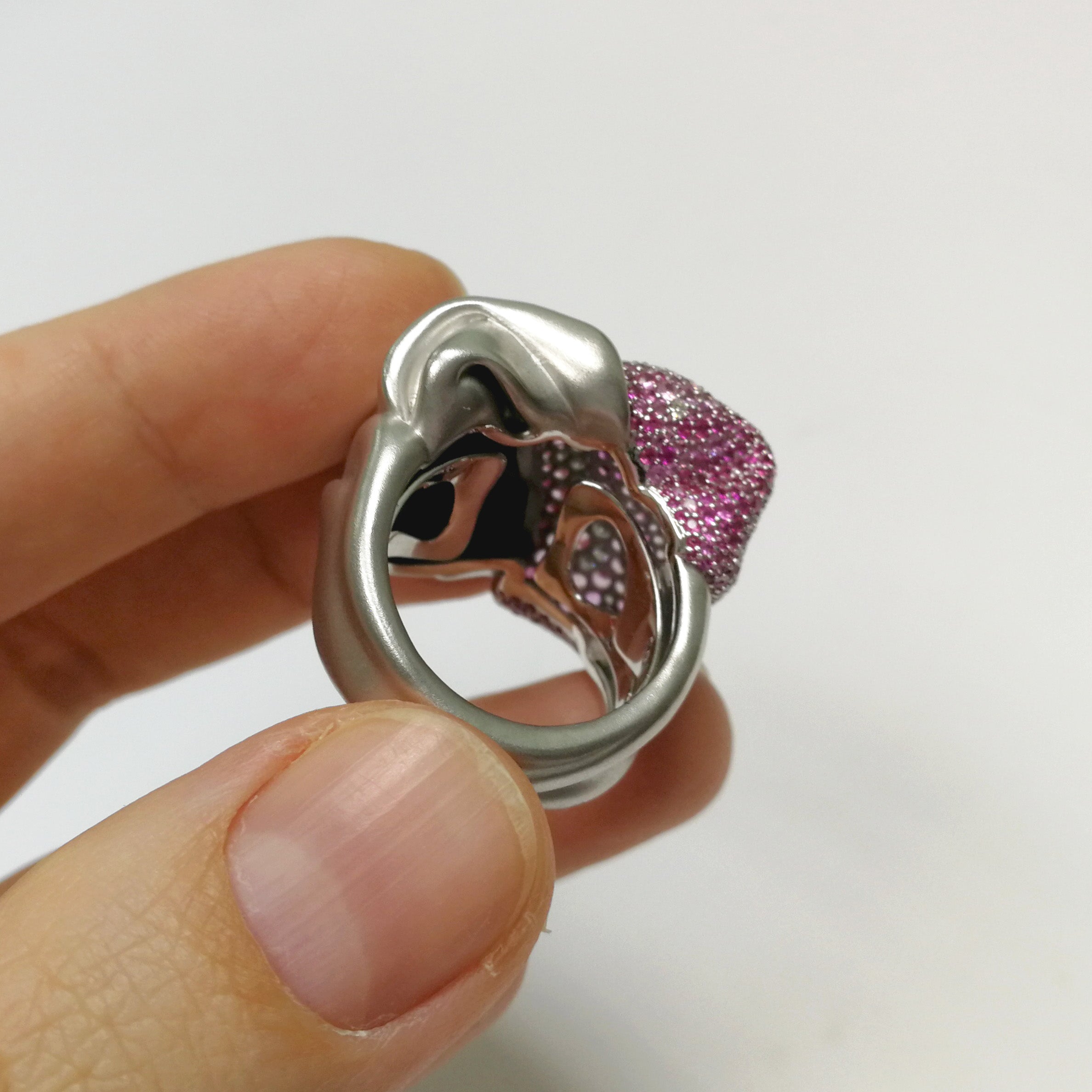 Pink Sapphires, Diamonds 18K White Gold Ring, R 0132-0