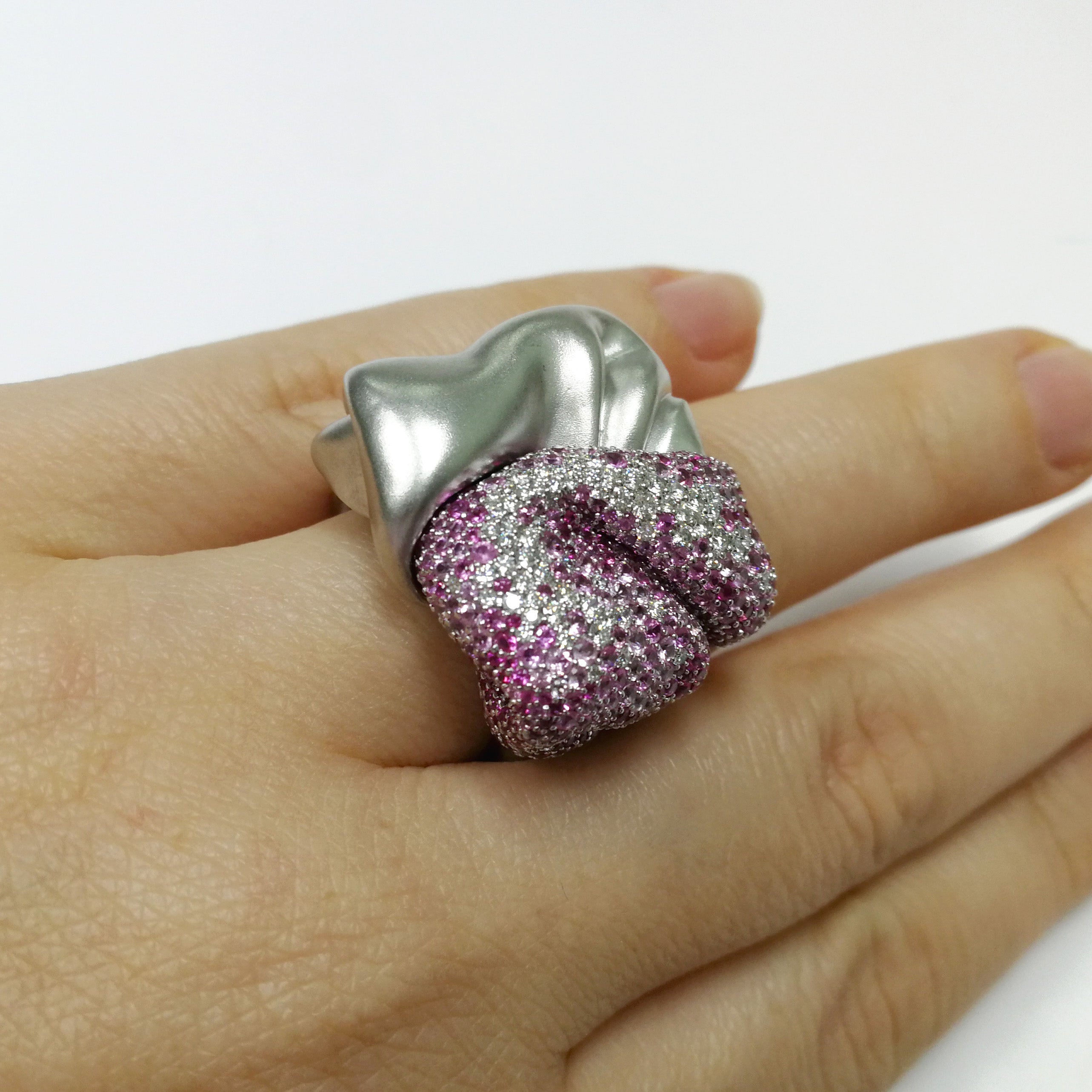 Pink Sapphires, Diamonds 18K White Gold Ring, R 0132-0