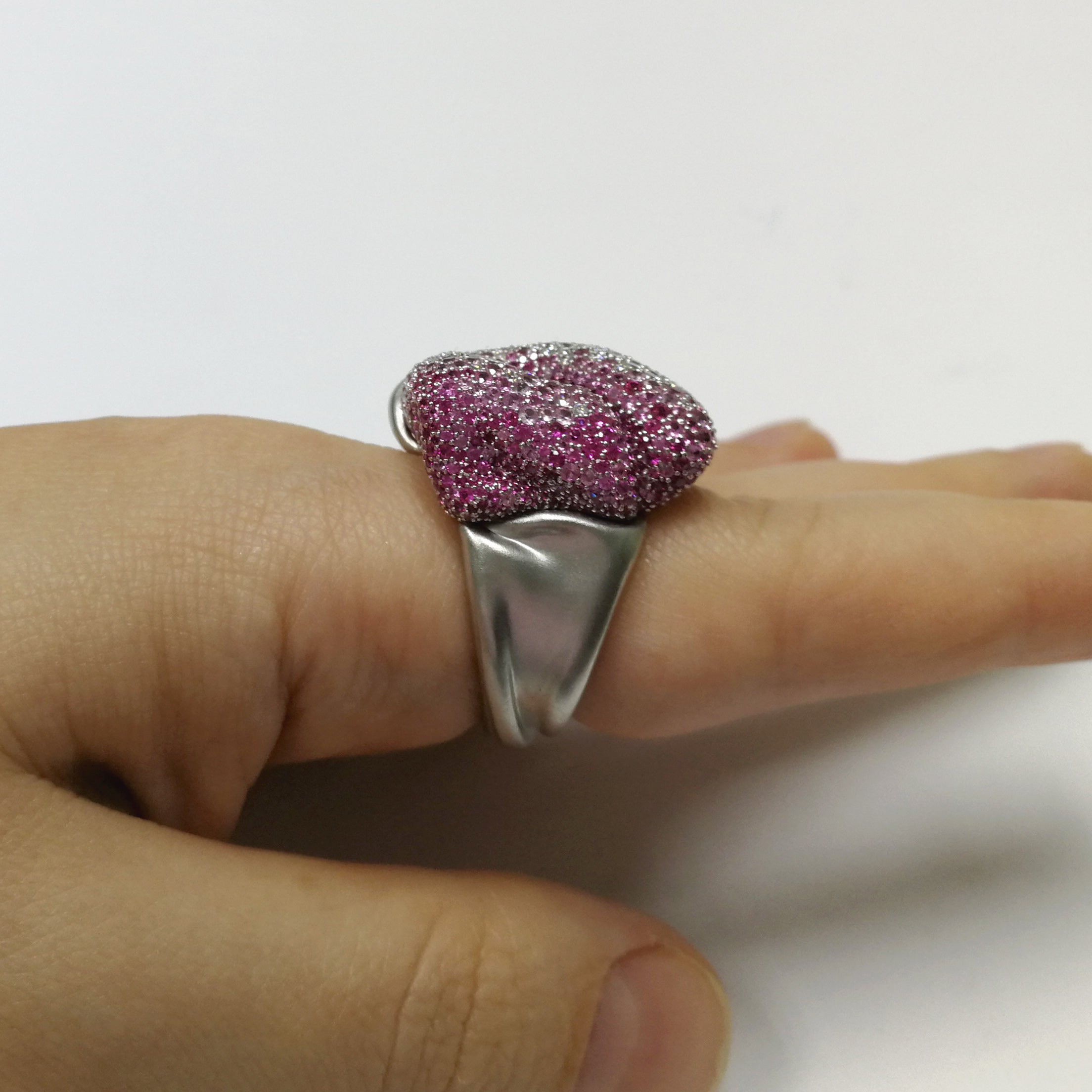 Pink Sapphires, Diamonds 18K White Gold Ring, R 0132-0
