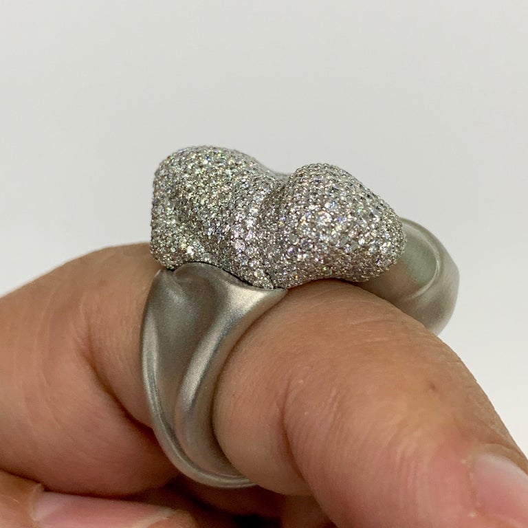 Diamonds 18K White Gold Ring, R 0132-0