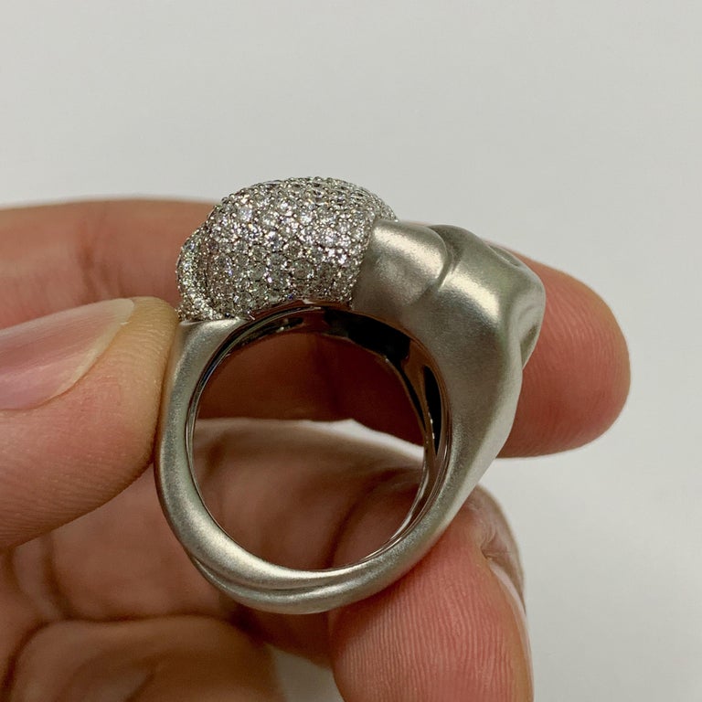 Diamonds 18K White Gold Ring, R 0132-0