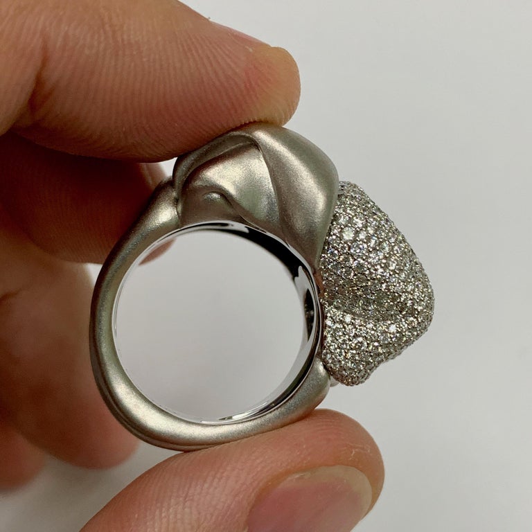 Diamonds 18K White Gold Ring, R 0132-0