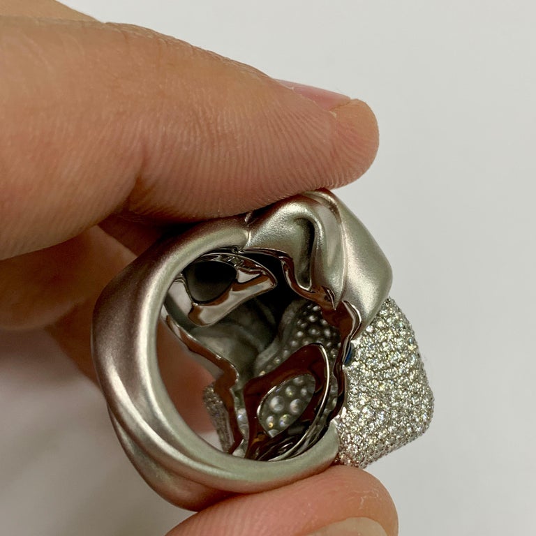 Diamonds 18K White Gold Ring, R 0132-0