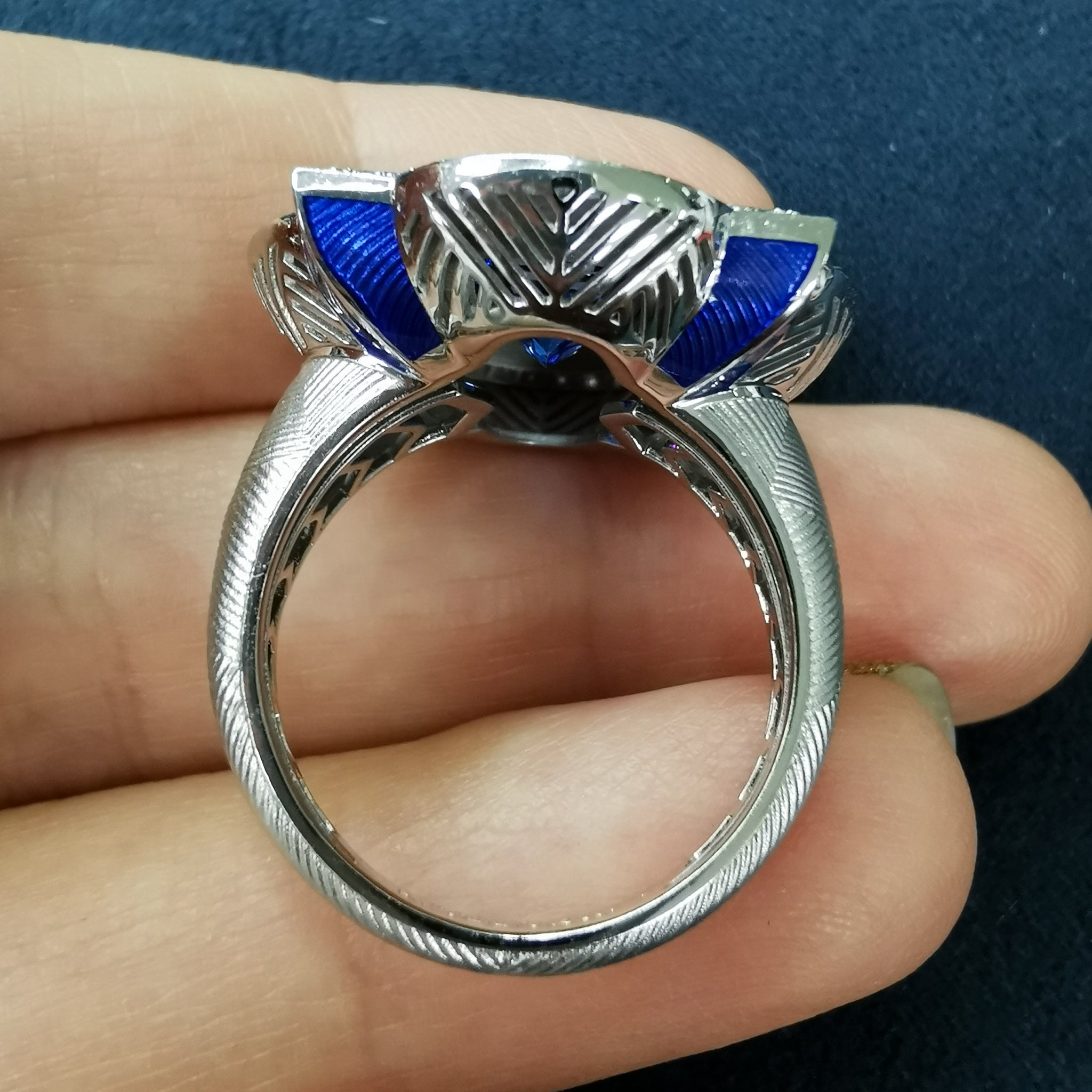 Sapphire, Diamonds 18K White Gold Ring, R 0117-20