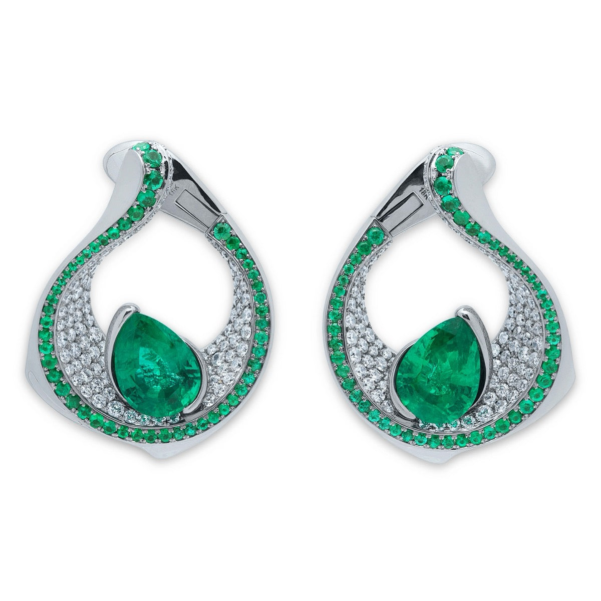 E 0120-0 18K White Gold, Emerald, Diamonds Earrings