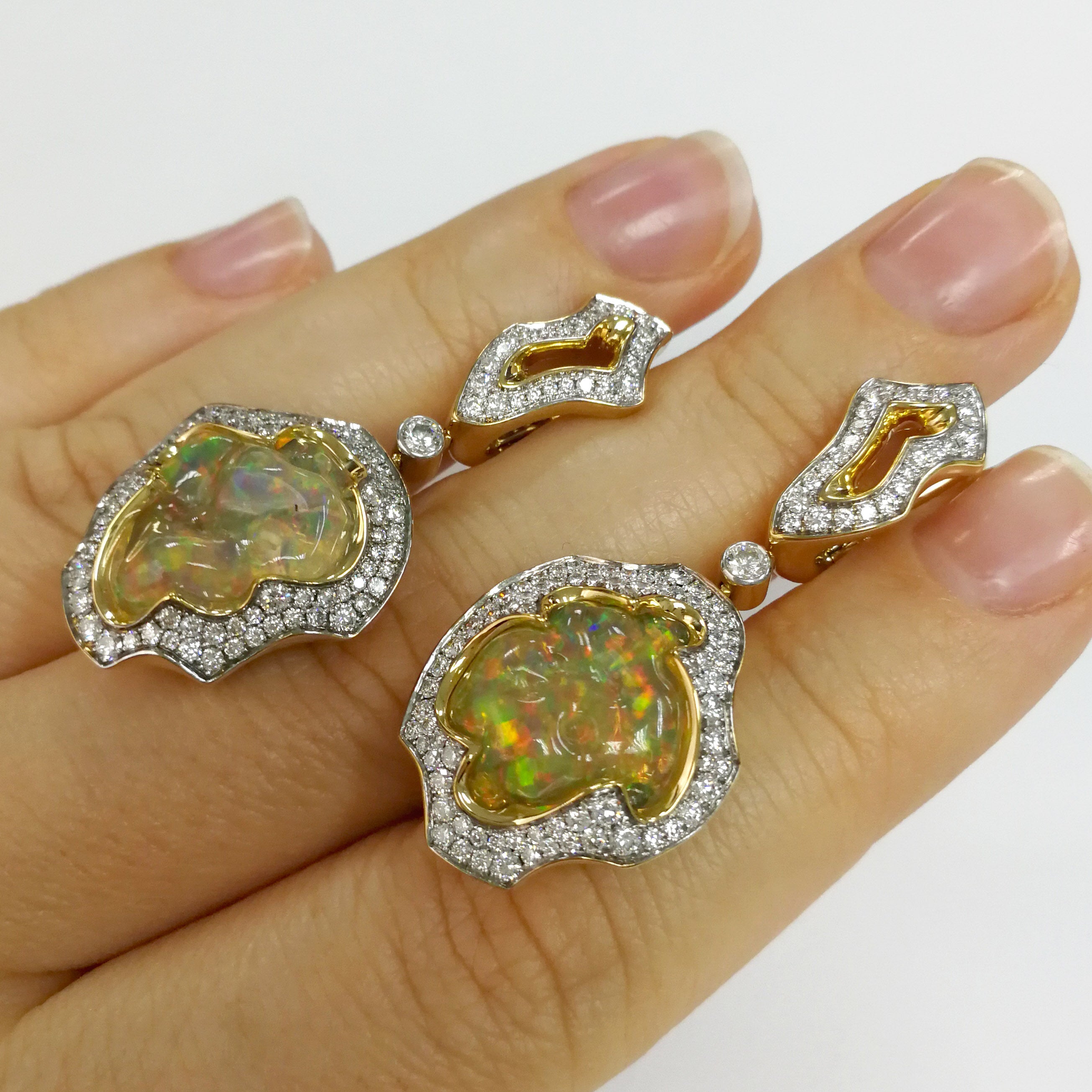 E 0029-16/1 18K Yellow Gold, Mexican Fire Opal, Diamonds Earrings