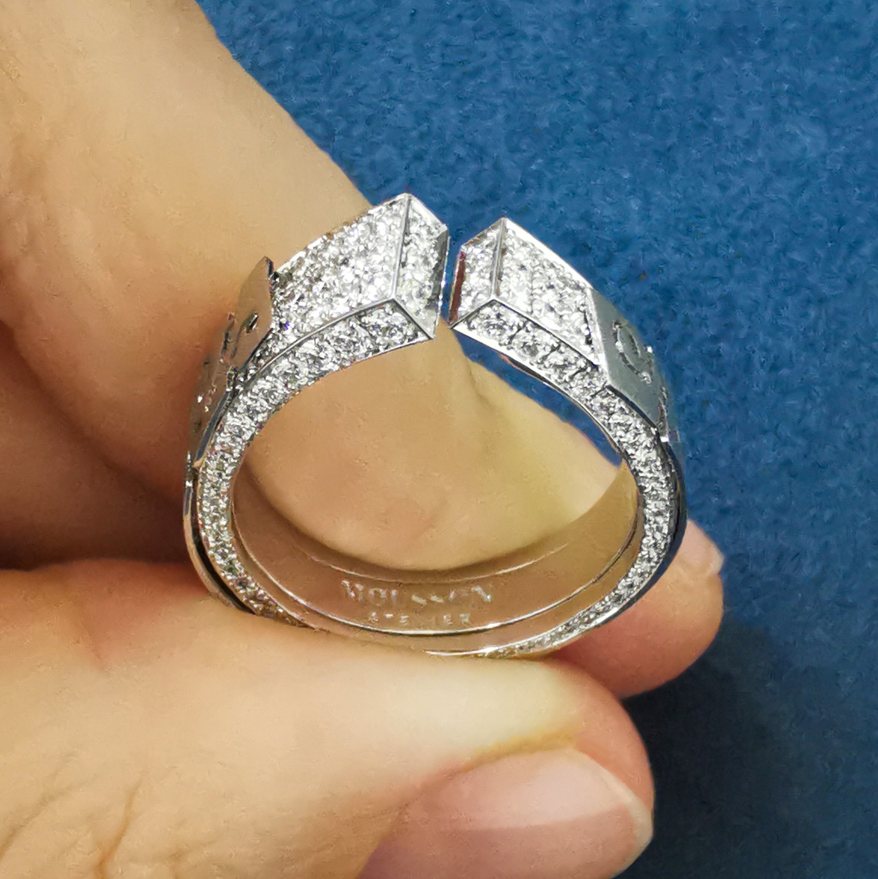 R 0003-3, 18K White Gold, Diamonds Ring