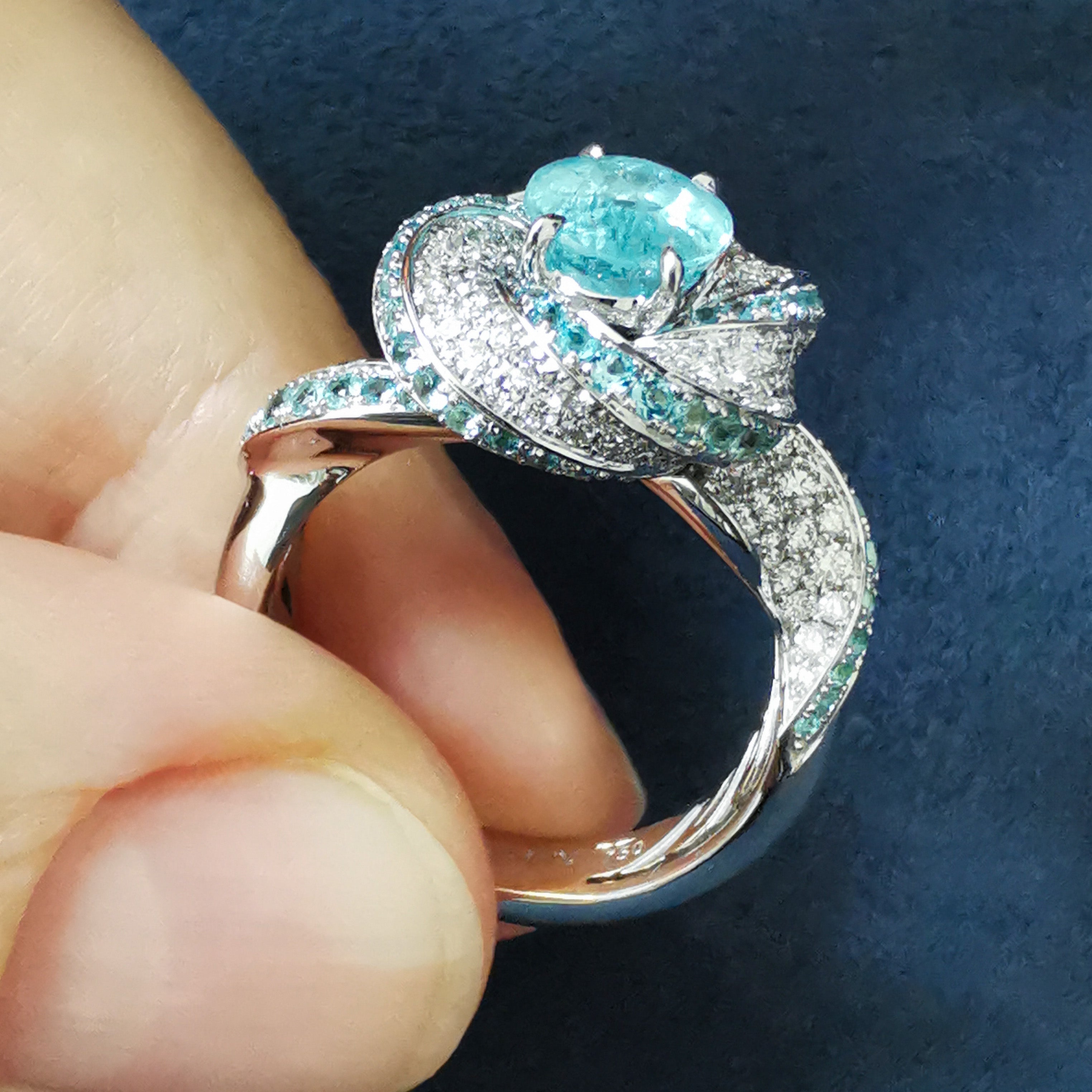 R 0121-30 18K White Gold, Paraiba Tourmaline, Diamonds Ring