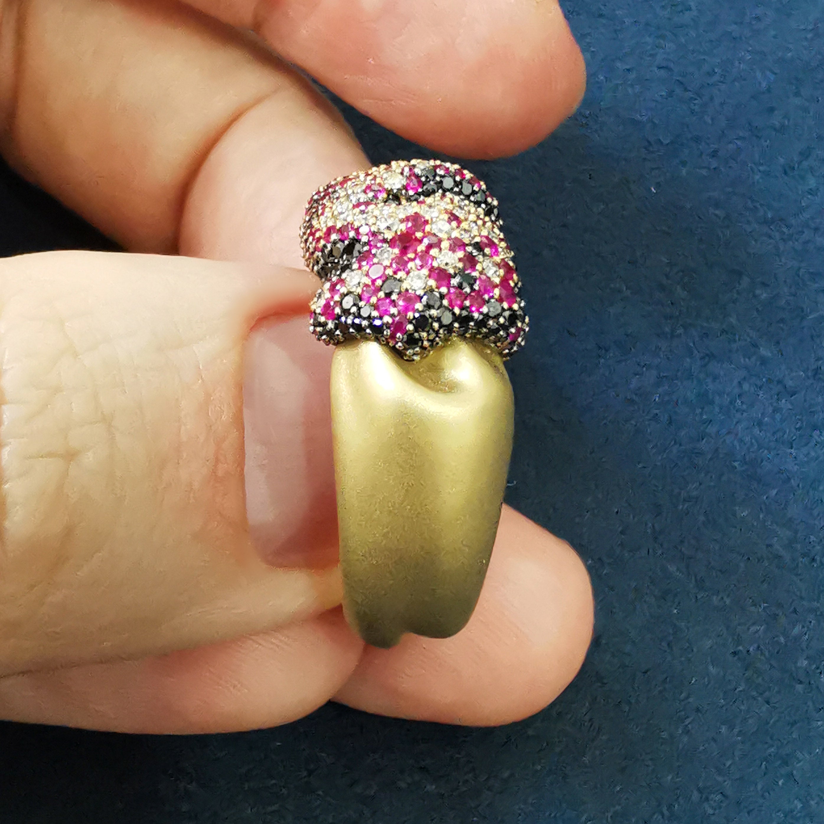 R 0132-3, 18K Yellow Gold, Ruby, Champagne and Black Diamonds Small Ring