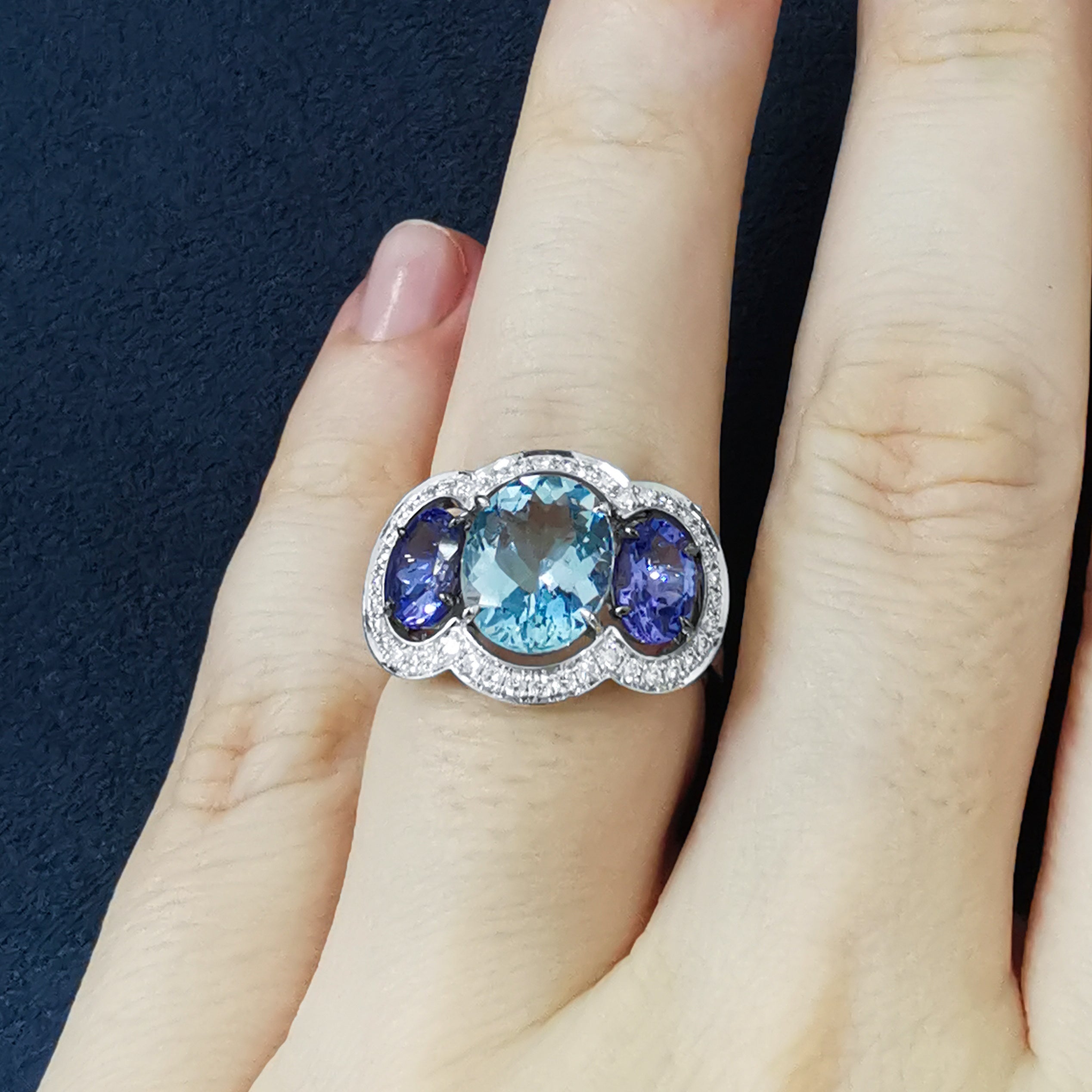 R 0022-11, 18K White Gold, Aquamarine, Tanzanites, Diamonds Ring