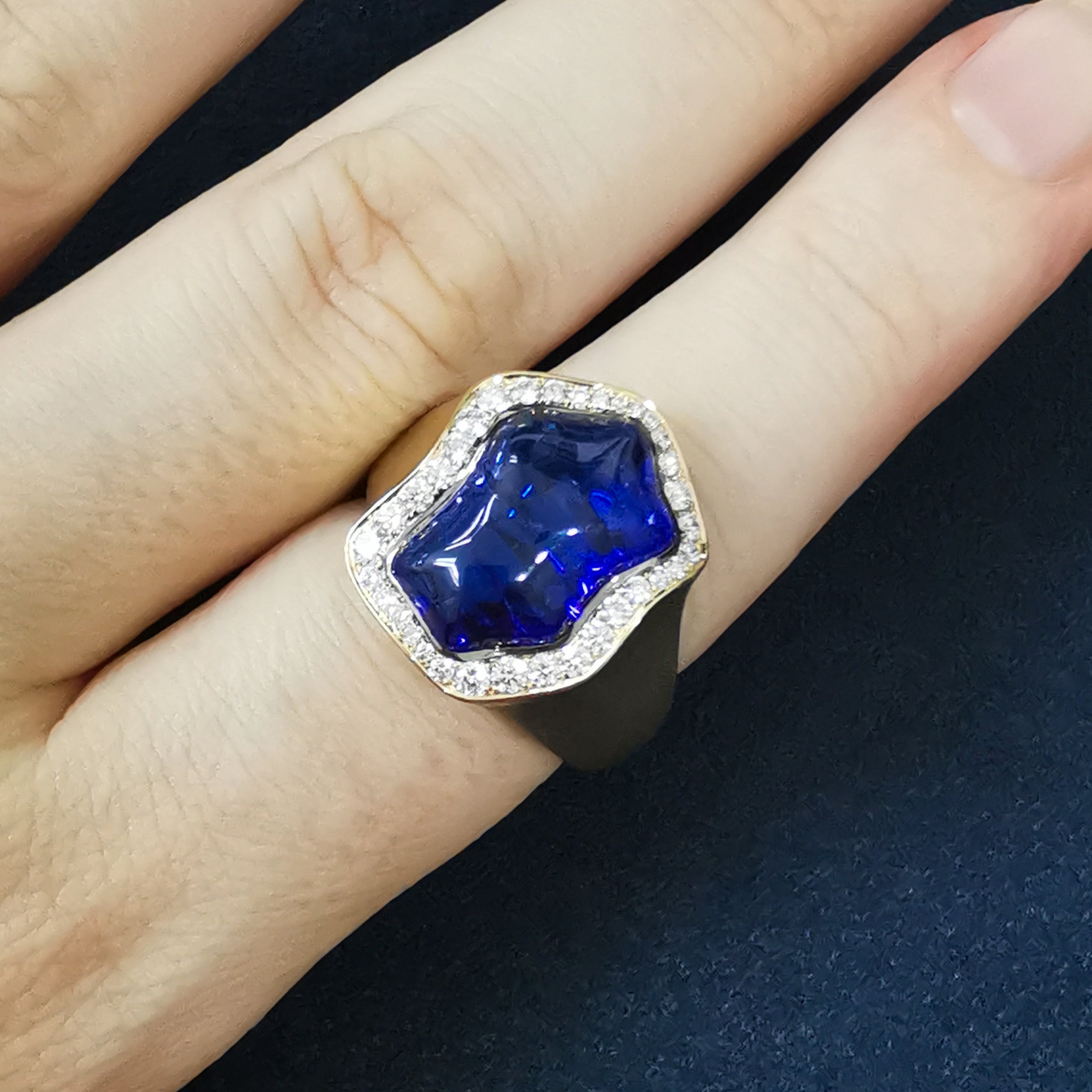 R 0030-22/1 18K Yellow Gold, Tanzanite, Diamonds Ring