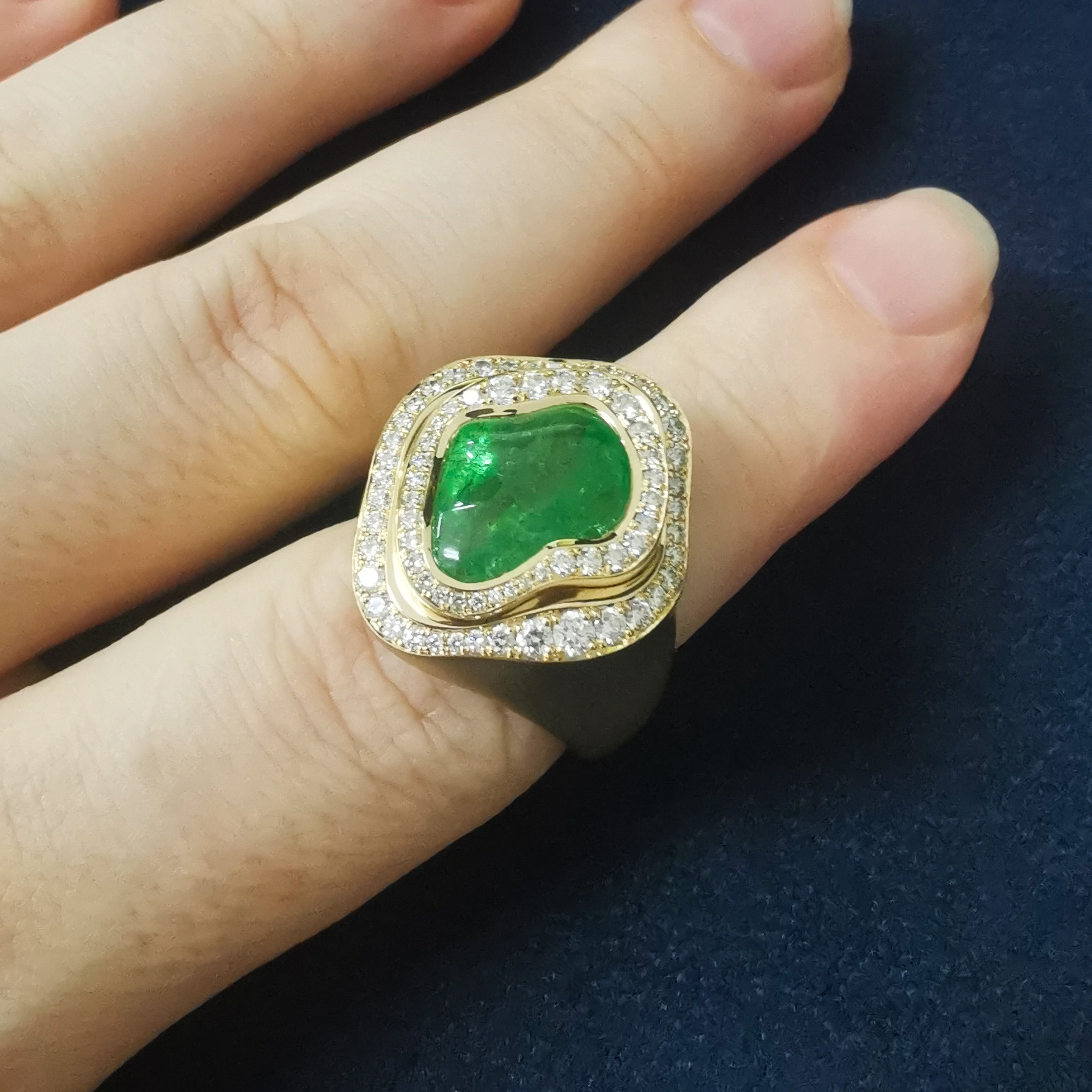 R 0030-86/1 18K Yellow Gold, Tsavorite, Diamonds Ring