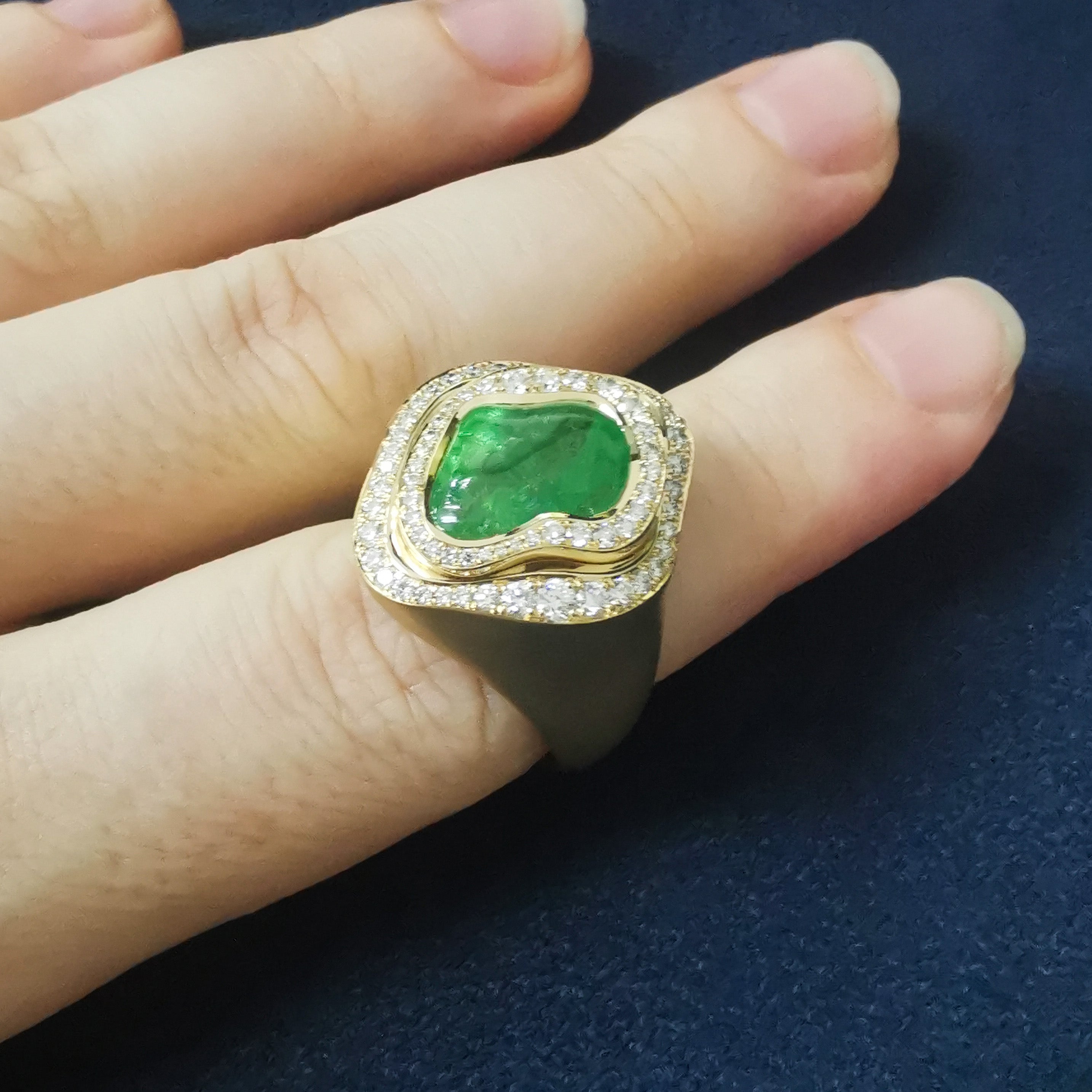 R 0030-86/1 18K Yellow Gold, Tsavorite, Diamonds Ring