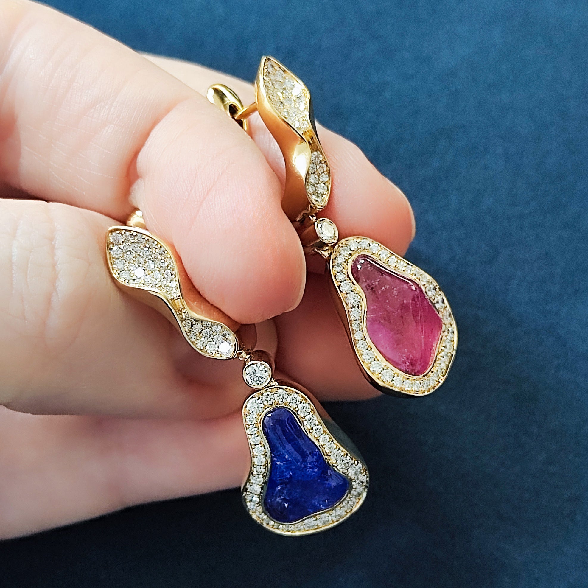 E 0030-88/1 18K Yellow Gold, Rubellite, Tanzanite, Diamonds Earrings