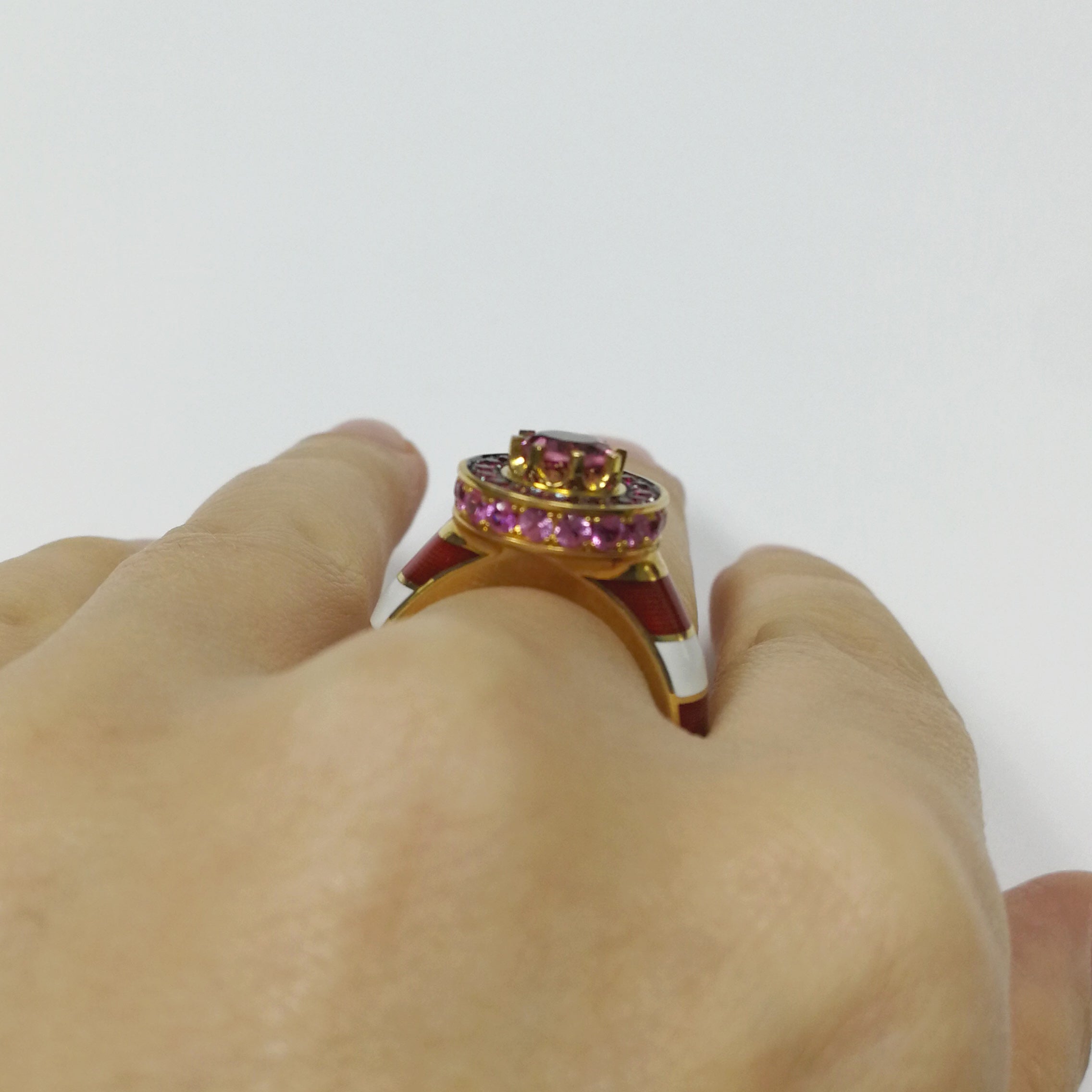 R 0295-0, 18K Yellow Gold, Pink Tourmaline, Pink Sapphires, Enamel Ring