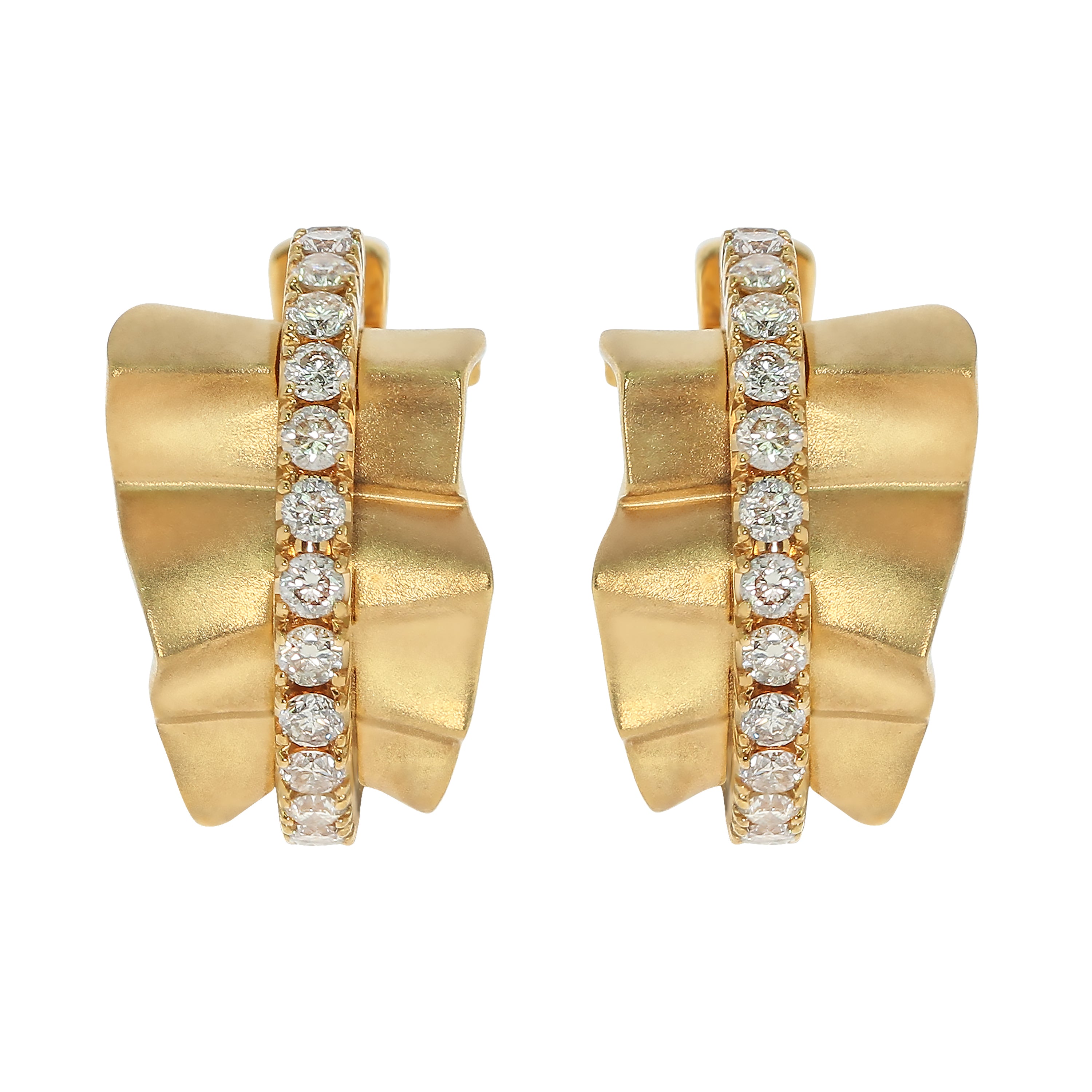 E 0002-0, 18K Yellow Gold, Champagne Diamonds Earrings