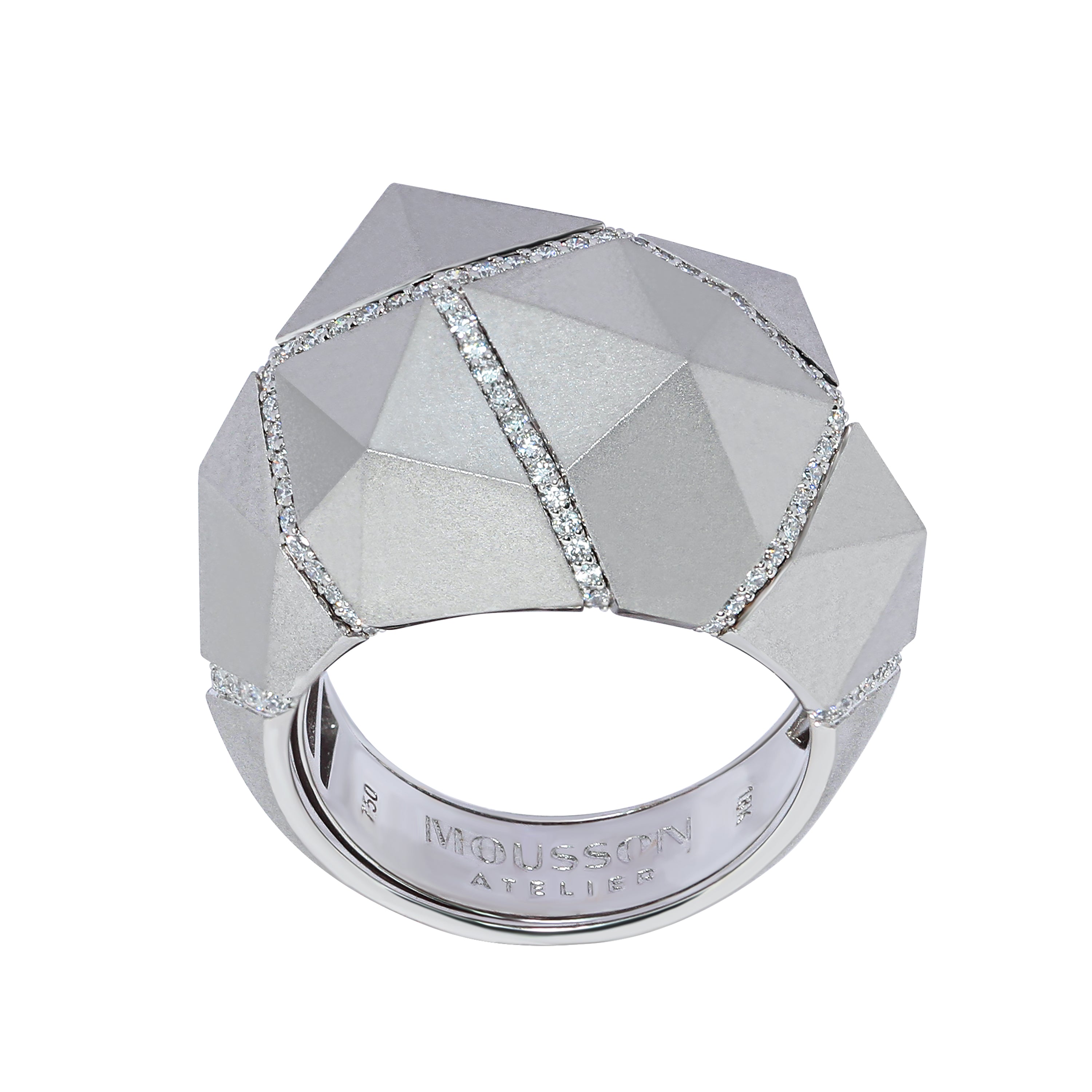 R 0191-0, 18K White Gold, Diamonds Ring