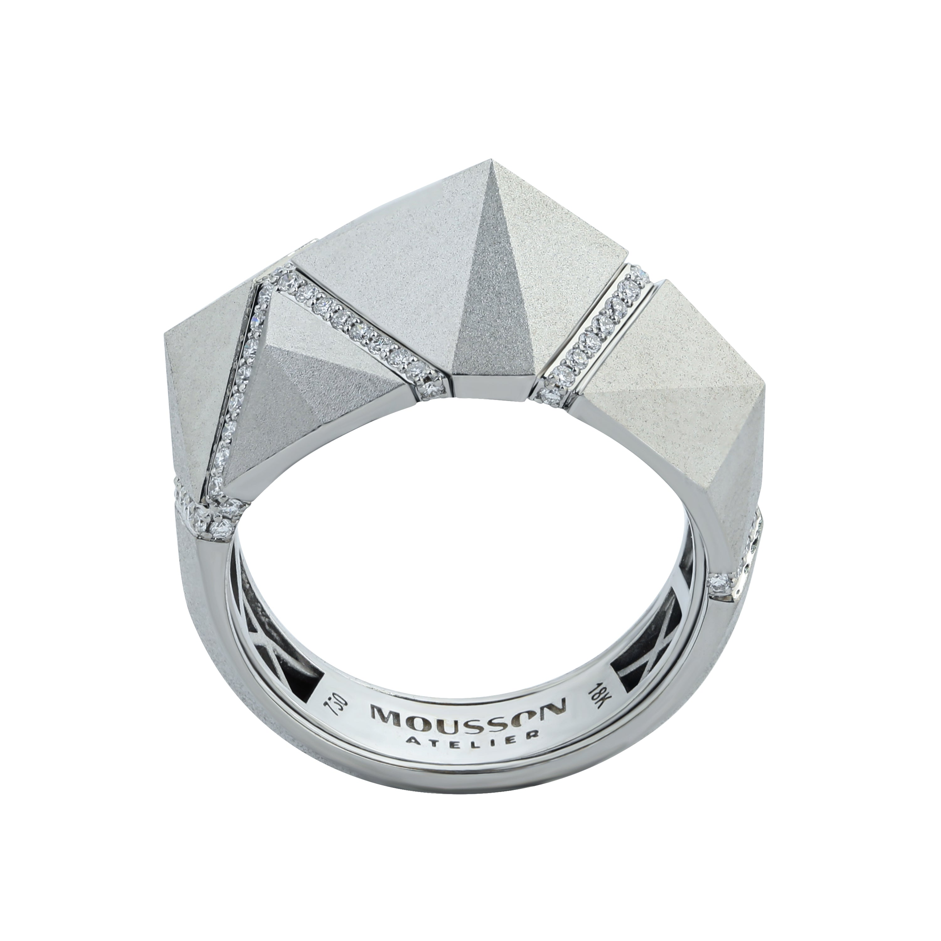 R 0191-2, 18K White Gold, Diamonds Ring