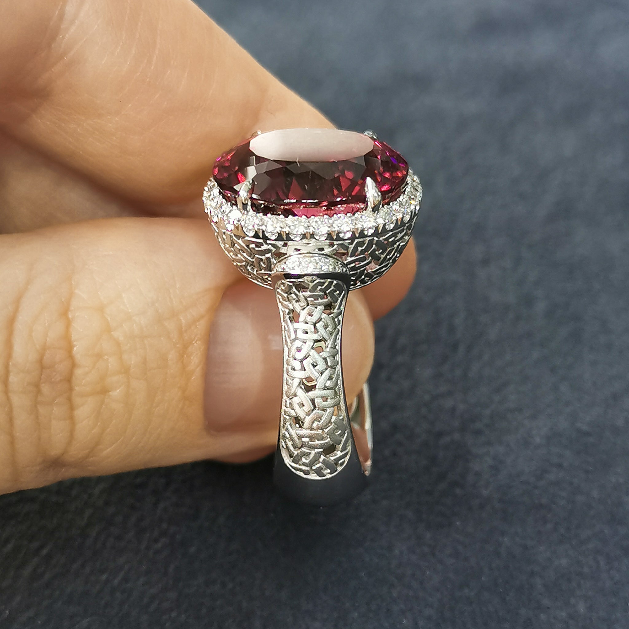 R 0144-1, 18K White Gold, Rubellite, Diamonds Ring