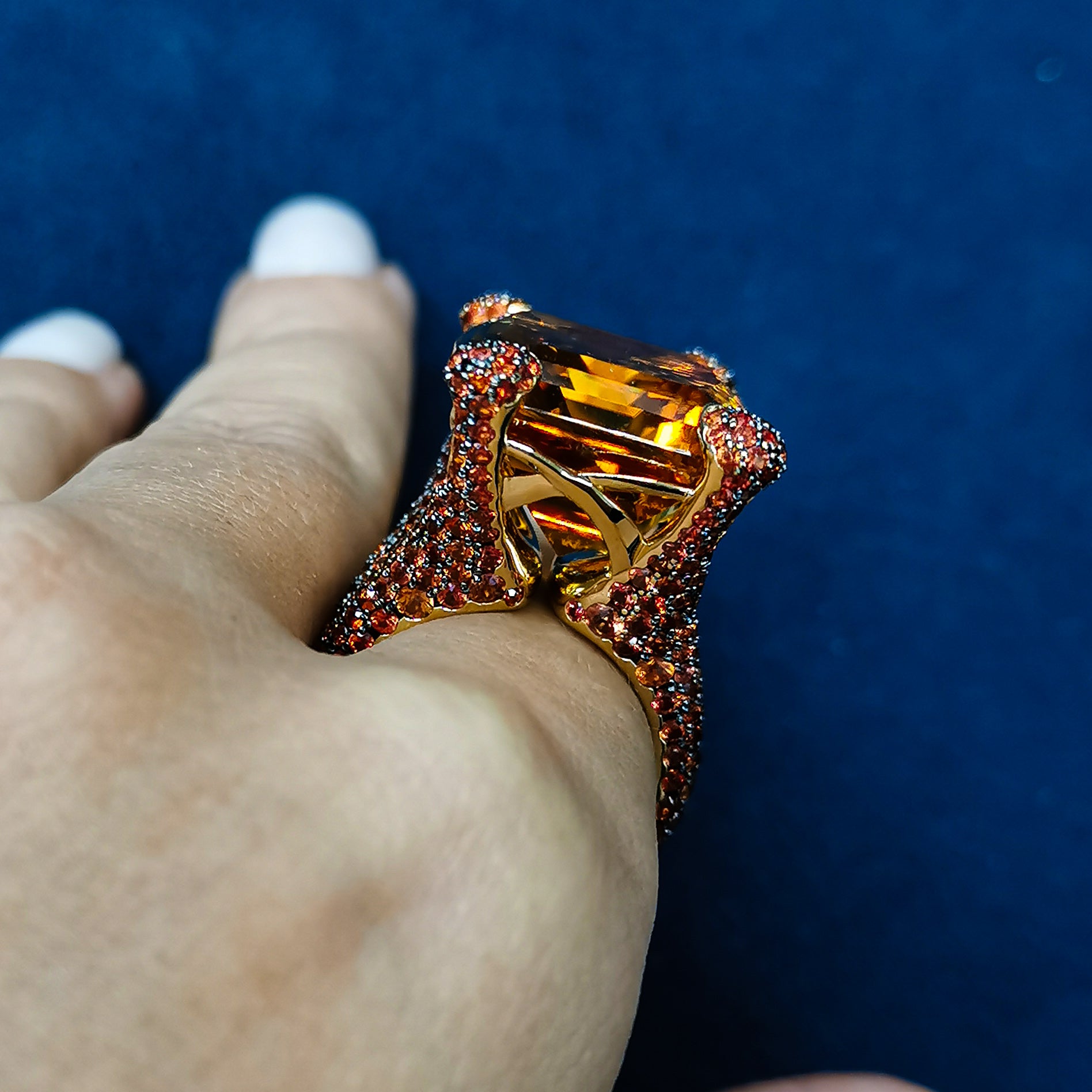 R 0049-0 18K Yellow Gold, Citrine, Orange Sapphire Ring