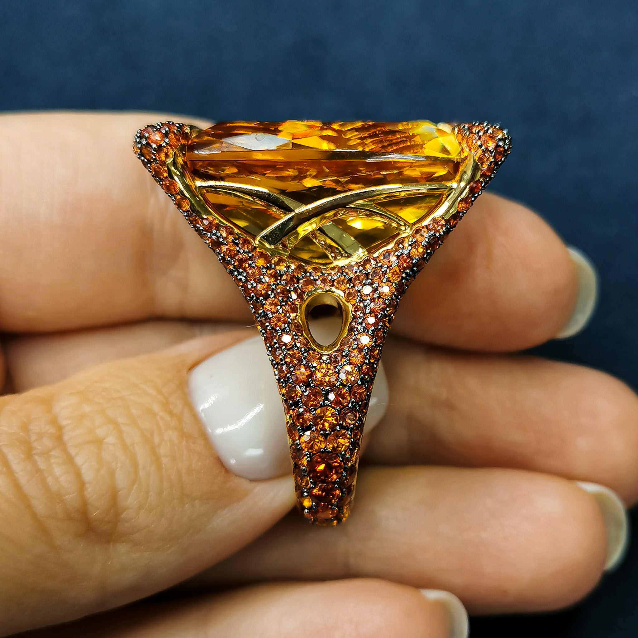 R 0049-0 18K Yellow Gold, Citrine, Orange Sapphire Ring